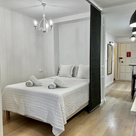 Bright Loft City Centre By United Renters Alicante Esterno foto